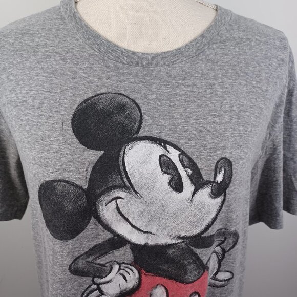 Disney Mickey Mouse Smiling Graphic T-Shirt Medium (38/40) Gray Short Sleeve Tee - Picture 2 of 9